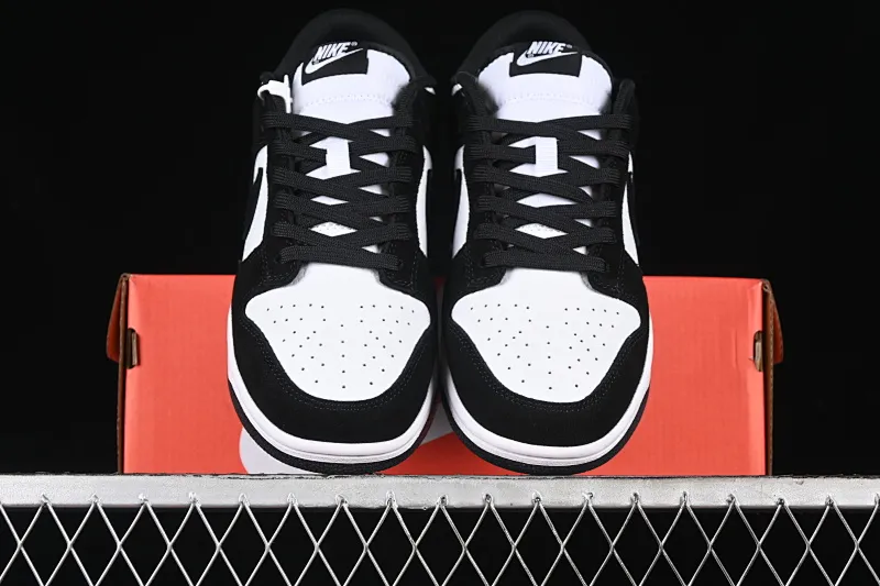 All categories Nk SB Dunk series Nk SB Dunk Low low-top sneakers Nk Dunk Low "Suede Panda" suede panda low-top casual sneakers FQ8249-100